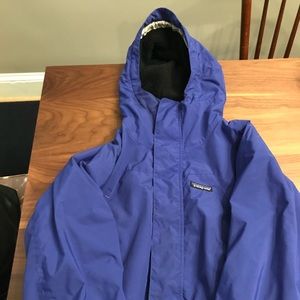 Navy blue Patagonia parka